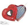 Corazón Hart vol Erotiek abierto con sus rollitos y pinzas