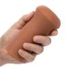 Boundless Stroker en tono caramelo en la mano