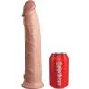 King Cock Elite de 28 cm junto a una lata, para ver su tamaño