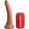 Dildo King Cock Elite caramelo de 17,8 cm del kit junto a una lata