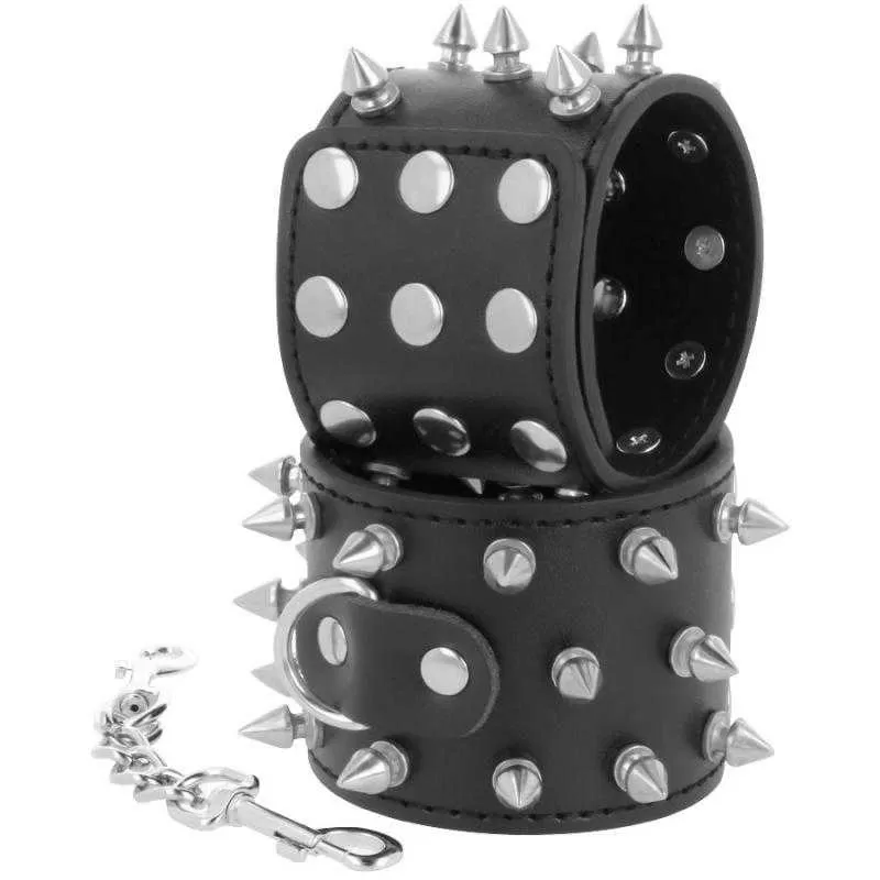 Darkness - skulls and bones esposas con pinchos negro