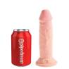 King Cock Plus de 6 pulgadas junto a una lata