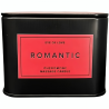 Lata negra de la vela Romantic con etiqueta roja