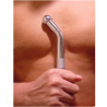 Mano sujetando la ducha anal curva Metal Hard