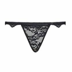 Tanga de encaje del conjunto Livco Corsetti Belita, sobre fondo blanco