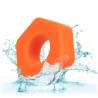 Anillo Alpha naranja en el agua