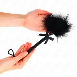 Kink - masajeador de cuerda de nailon con plumas para cosquillas y lazo negro 25 cm Kink - masajeador de cuerda de nailon con plumas para cosquillas y lazo negro 25 cm