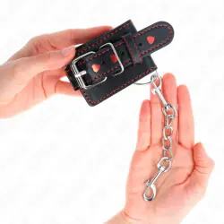 Kink - muñequeras negro con incrustación de corazón rojo ajustable 21-28 cm x 5.5 cm Kink - muñequeras negro con incrustación de corazón rojo ajustable 21-28 cm x 5.5 cm