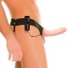 Hombre con el arnés hueco vibrador Fetish Fantasy natural y su mando con cable