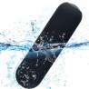 Splash Joie negra sumergible en el agua