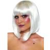 Leg Avenue peluca bob blanca fosforescente, modelo con la peluca bob blanca