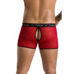 Short Parker Passion 046 rojo con abertura, detalle trasero con modelo