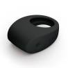 Detalle lateral del anillo vibrador LELO TOR 2 negro