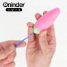 Huevo vibrador Oninder Cute rosa claro en la mano