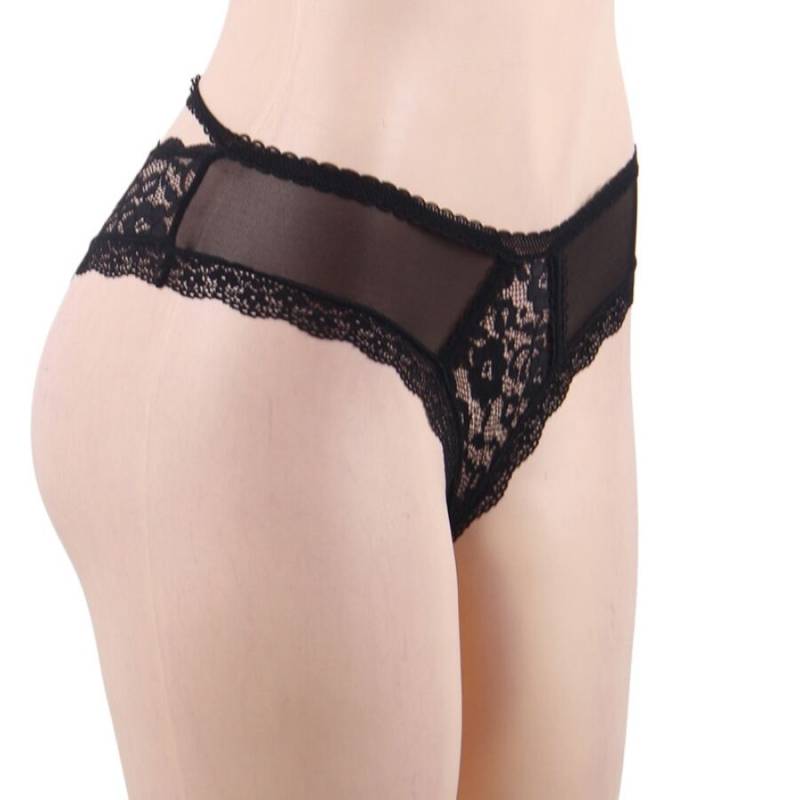 Panties de encaje floral Queen Lingerie, modelo de lado con transparencias