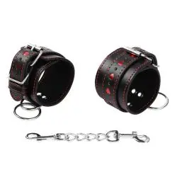 Ohmama fetish - esposas con incrustaciones de corazón