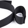 Ataduras Ohmama Fetish de muñecas y cintura, detalle de la presilla de velcro