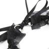 Collar Ohmama Fetish de encaje negro, detalle de la anilla y las cintas