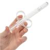 Aplicador XL Lube Tube transparente, sostenido en la mano