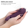 Womanizer Next morado en la mano