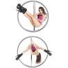 Fantasy Dance Pole, dos posturas de una modelo en la barra