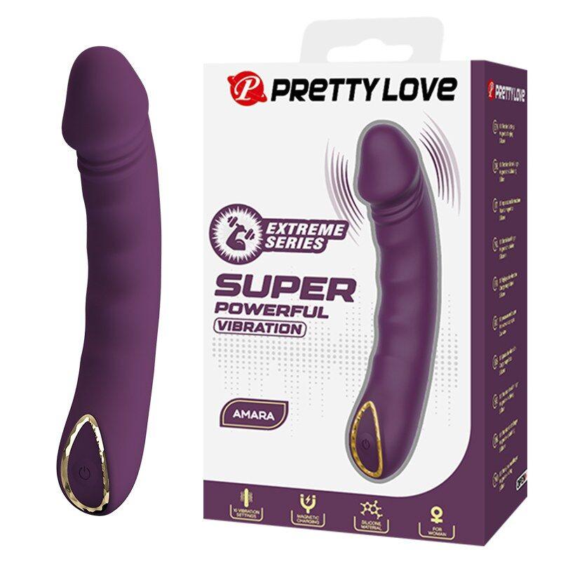 Pretty Love Amara junto a su caja