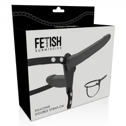 Fetish submissive arnés doble penetración negro