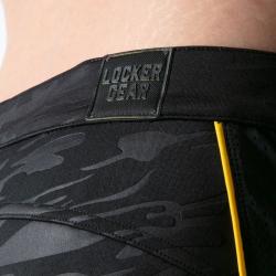 Detalle de cintura, camuflaje y distintivo del short Locker Gear