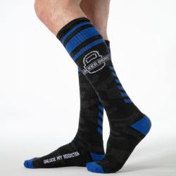 Calcetines altos Locker Gear negros y azules, vista lateral