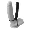 Double Trouble Elite colocado en un pene de muestra gris