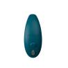We-Vibe Sync 2 verde terciopelo visto de canto, con el botón y el logotipo