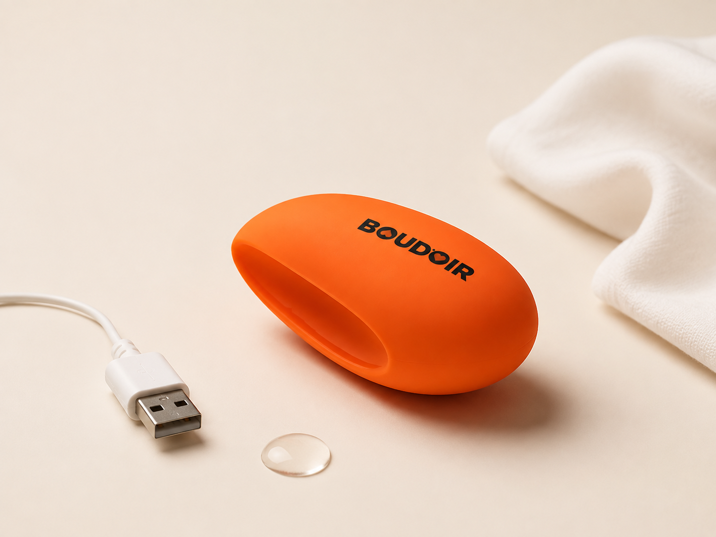 Ilustración conceptual naranja de un estimulador externo con la marca BOUDOIR
